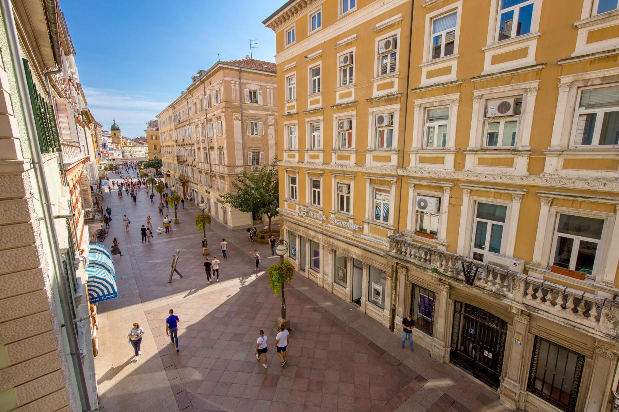 Ferienwohnung Cosy&Lux On Main Square, Korzo Rijeka Exterior foto